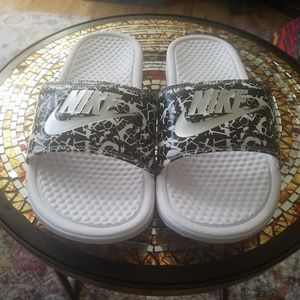 NIKE slides